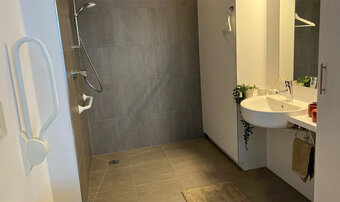 Shower without obstacles with the JACKOBOARD® Aqua Shower without obstacles with the JACKOBOARD® Aqua