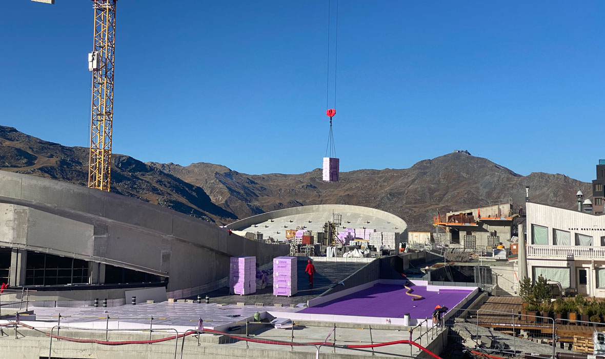 An inverted roof becomes a ski slope - Val Thorens sports center gets a spectacular new facelift for its 50th anniversary