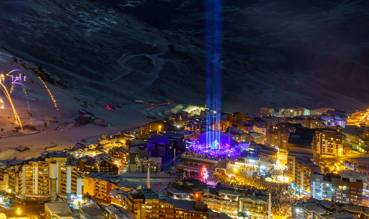 An inverted roof becomes a ski slope - Val Thorens sports center gets a spectacular new facelift for its 50th anniversary