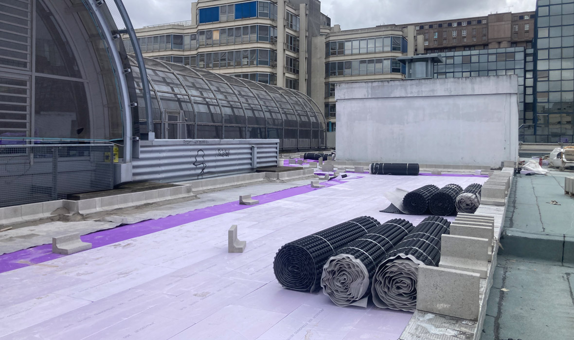 5,000 m² reimagined: urban farming on the roof of a shopping centre